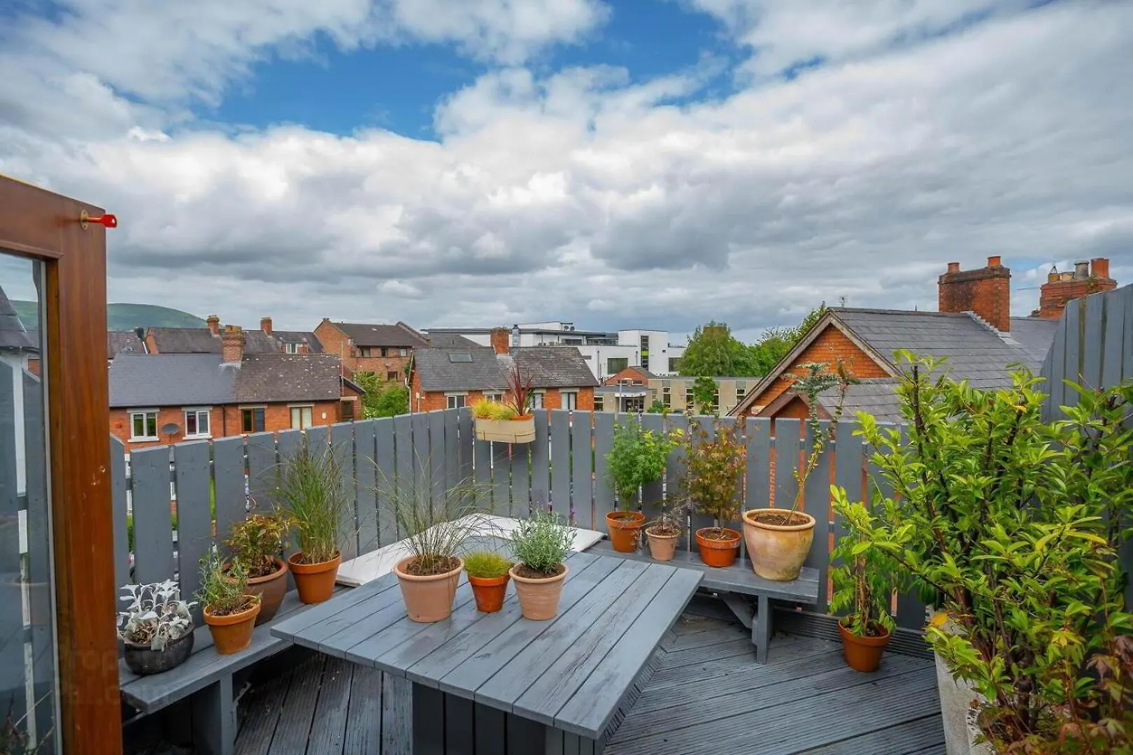 Spacious 4Br Victorian Property W/ Outdoor Terrace Belfast 0*,  United Kingdom