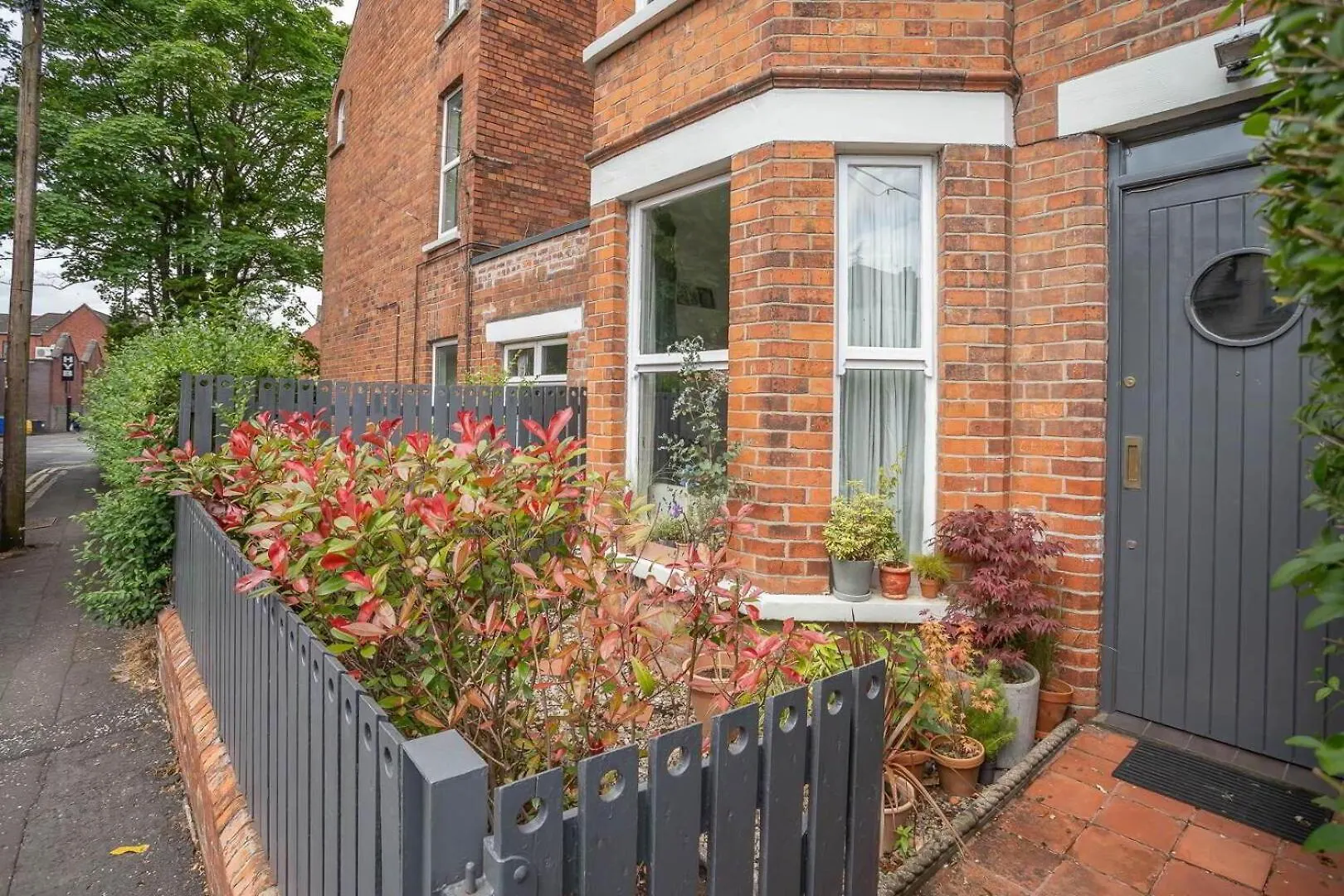 Spacious 4Br Victorian Property W/ Outdoor Terrace Belfast